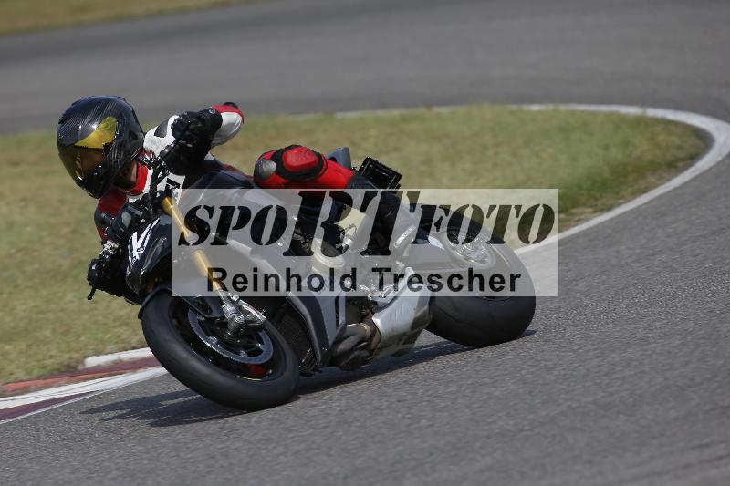 /11 28.04.2026  PROMAX ADR/Gruppe gruen/711